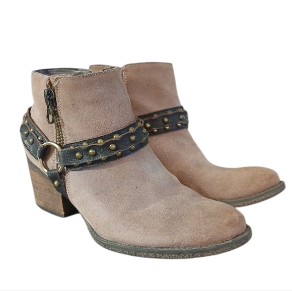 Crown Vintage Western Ankle Boots Studded Harness Leather Moto Booties Size 7.5 - Picture 10 of 14